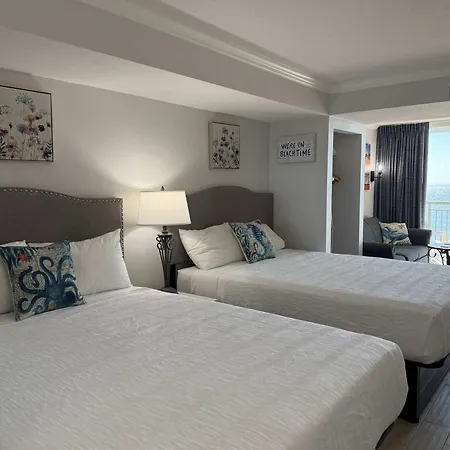 Ocean Front One Bedroom With An Amazing View 404
